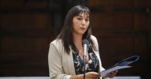 Colegio Médico pidió no limitar la vacunación a migrantes irregulares