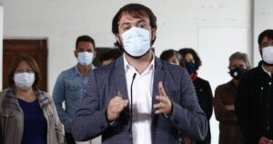 El llamado de Sharp ante falta de un candidato presidencial del FA: 