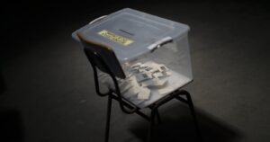 Gobierno evalúa alternativa de realizar elecciones de abril en dos días