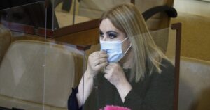 Pamela Jiles pide pausar receso legislativo para abordar baleo a malabarista: 