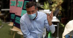 Reestructuración de Carabineros y nuevo Código Penal: las propuestas de Sichel en seguridad pública