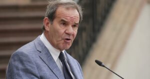 Allamand pide elecciones presidenciales bajo supervisión internacional en Venezuela