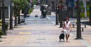 Antofagasta y Puerto Montt se mantienen como las comunas con más casos activos de COVID-19