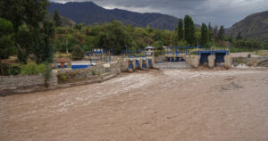 Los nuevos desafíos para la producción de agua potable que generaron el efecto del “río atmosférico”