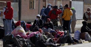 Alcalde de Colchane cuestiona plan migratorio del Gobierno y alega 