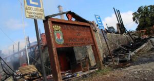 Alcalde de Panguipulli tras incendio de servicios municipales: “Esto pasó debido a la inoperancia de Carabineros”