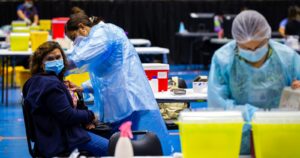 Más de 1,7 millones de personas han recibido la vacuna contra el coronavirus en Chile