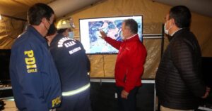Intendente pide a voluntarios dejar búsqueda de niño desaparecido en Lebu a profesionales: 