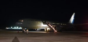 Gobierno expulsa a 50 ciudadanos extranjeros que cumplían penas en el país