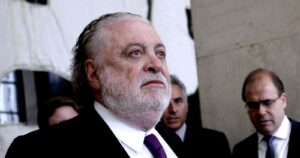 Ministro de Salud de Argentina renuncia tras escándalo de 