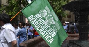 Militante RD invoca Ley Zamudio por no poder participar en elección para reemplazar a Renato Garín