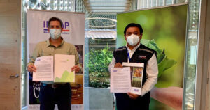 Indap Biobío y CMPC firman convenio para fortalecer el desarrollo productivo de la agricultura sustentable