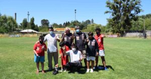 Campaña “Roja por fuera, Verde por dentro”: un centenar de equipos de fútbol han recibido indumentaria de estrellas de la Selección