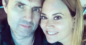 Daniella Campos y su esposo Esteban Caldentey fueron formalizados por violencia intrafamiliar