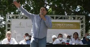 Diputado opositor venezolano pidió a Piñera que no expulse a sus compatriotas