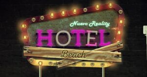 Hotel Beach, el reality online de influencers que terminó tras procedimiento sanitario