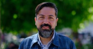 Revolución Democrática pide al Servel quitar patrocinio a candidato acusado de violencia intrafamiliar en Quillota