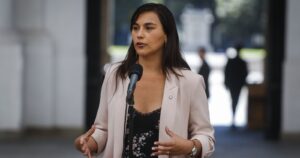 Colegio Médico llama a respetar cuarentena: 