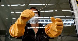 Francia registra más de 38.000 nuevos casos de COVID-19