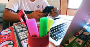 Curso gratuito de programación para jóvenes se expande a todo Chile