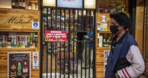 Botillerías cuestionan medidas restrictivas y advierten peligro de 