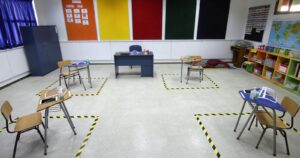 Universidad de Chile elaboró guía para evitar brotes de COVID-19 en colegios