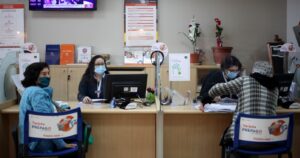 Comisión de Hacienda aprueba incluir a pensionados de renta vitalicia en Bono Clase Media