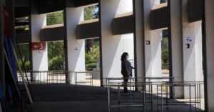 Gobierno responsabiliza al Servel por desechar el Estadio Nacional como local de votación