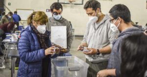 Cámara aprueba proyecto para posponer elecciones a mayo