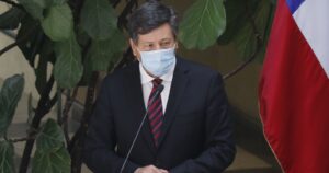 Senador Juan Castro renuncia a RN: 