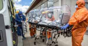 Minsal informa tercer día consecutivo con más de 5.000 contagios de Covid