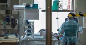 Paraguay decreta la alerta roja sanitaria por aumento de contagios y pacientes hospitalizados por coronavirus 