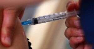 OMS aprueba el uso de la vacuna de una dosis de Johnson & Johnson contra el COVID-19