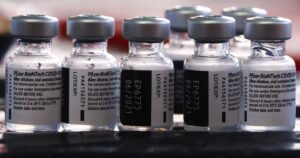 Chile recibe nuevo cargamento con más de 187 mil vacunas de Pfizer