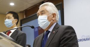 La Moneda analiza cierre de fronteras ante aumento de casos de Covid-19
