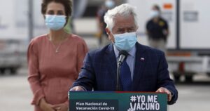 Paris por carta de Karla Rubilar a Izkia Siches: 