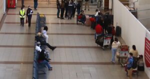 Funcionarios de Aeronáutica Civil: 