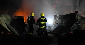 Nuevo ataque incendiario deja dos lesionados en La Araucanía