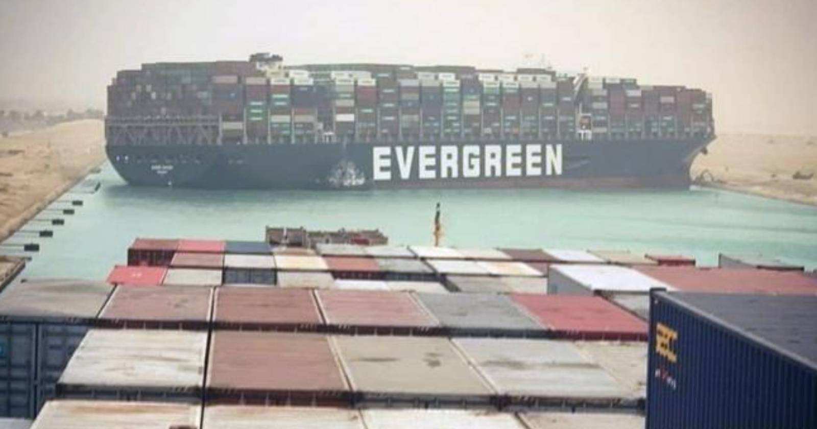 Buque Canal de Suez