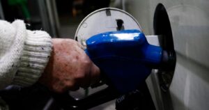 IPC de febrero se anotó una variación mensual de 0,2%: subió la gasolina y los autos