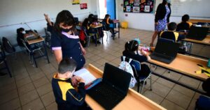 Otros dos colegios de la Región Metropolitana a cuarentena preventiva por casos COVID