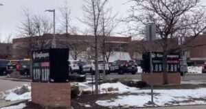 Diez muertos deja tiroteo en supermercado en Estados Unidos