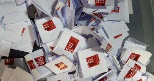 Servel impugna más de 90 candidaturas de Apruebo Dignidad y Partido Republicano