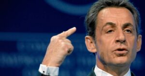 Nicolás Sarkozy es condenado a 3 años de cárcel por corrupción y tráfico de influencias