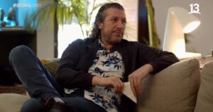 Leo Rey revela su cruda niñez junto a su padre: “Me amarraba el pie con cadenas