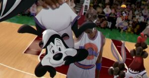 Revelan cómo era la escena de Pepe Le Pew en Space Jam 2: personaje quedó fuera de la película