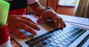 COVID-19: oportunidades para la transformación digital de la educación