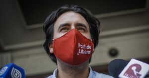 Mirosevic descarta sumar a Pamela Jiles a primaria de oposición: “Con los populismos ni a misa”