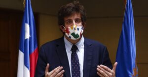 Schalper responde a insultos de Jiles: 