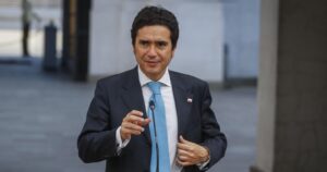 Ignacio Briones corrige el tono y descarta 